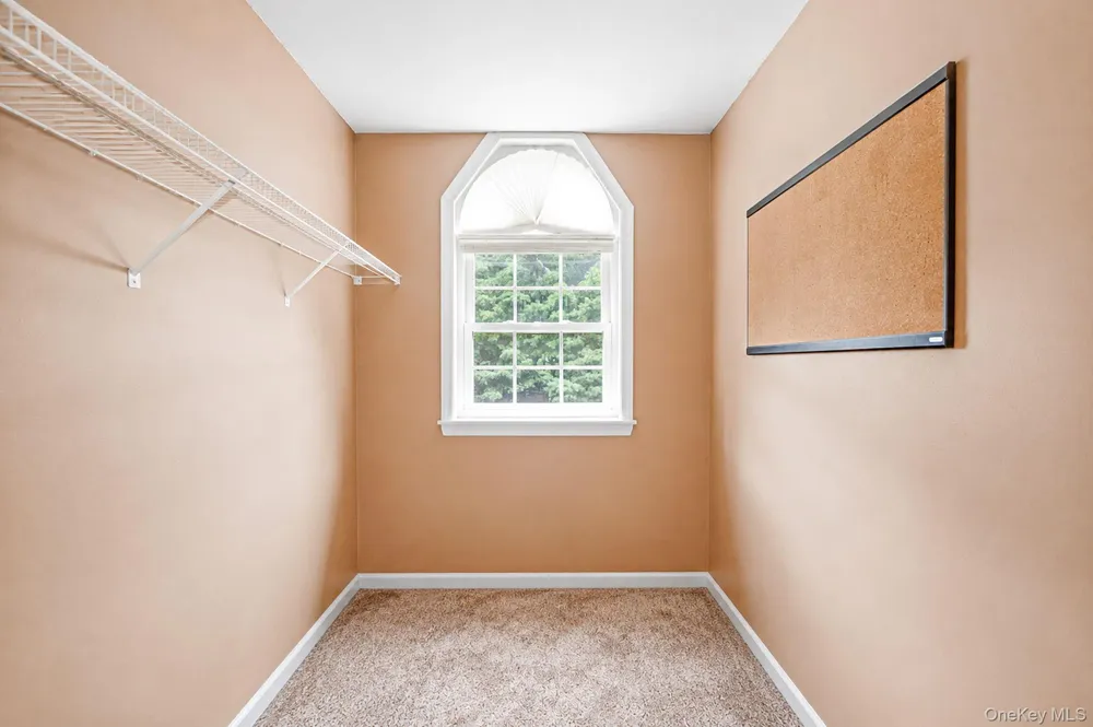 17 Holmes Avenue Eastport, NY 11941
