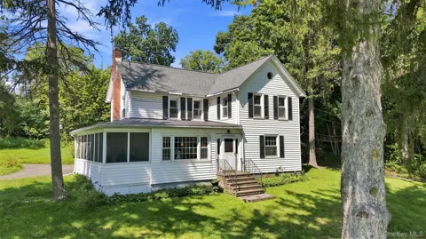 4073 Route 9W