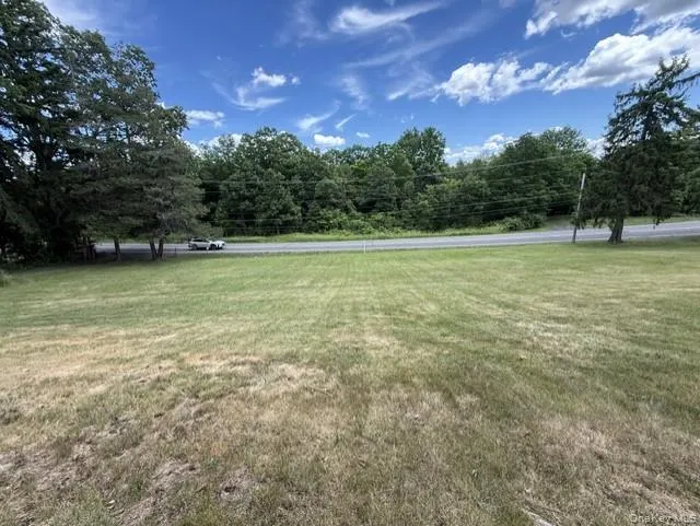 4073 Route 9W Saugerties, NY 12477
