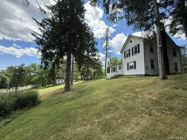 4073 Route 9W Saugerties, NY 12477