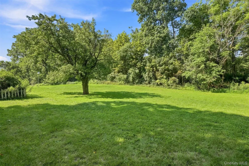 4073 Route 9W Saugerties, NY 12477