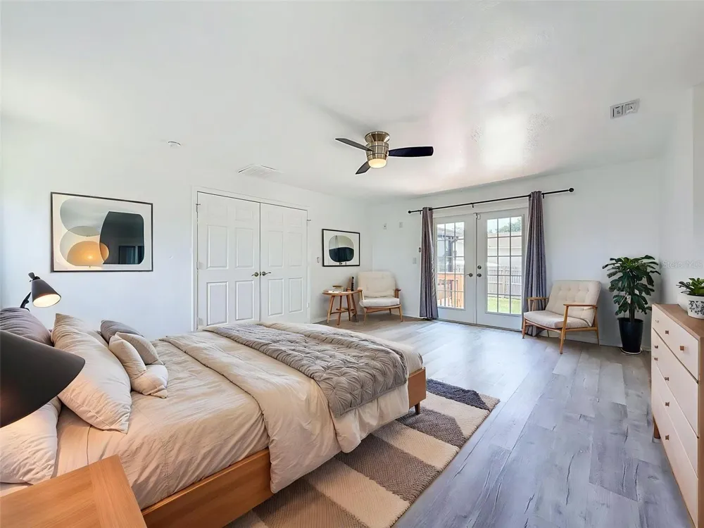 1926 MEADOWRIDGE DRIVE Valrico, FL 33596