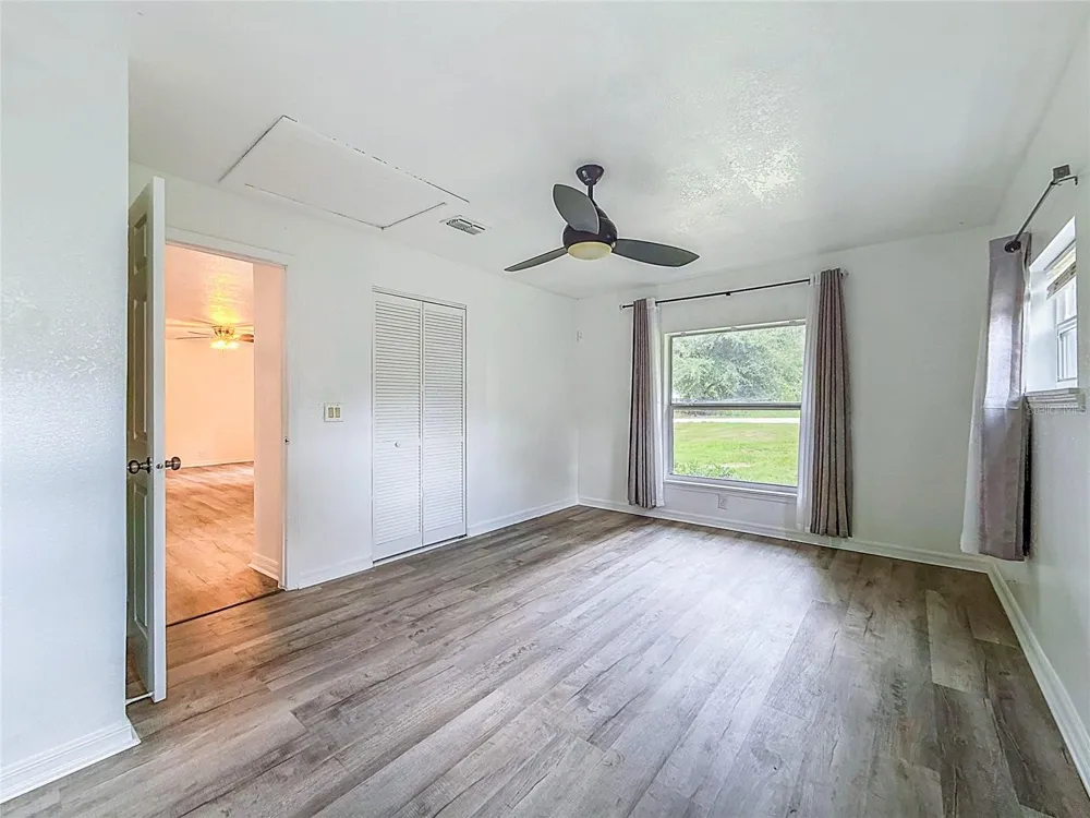 1926 MEADOWRIDGE DRIVE Valrico, FL 33596