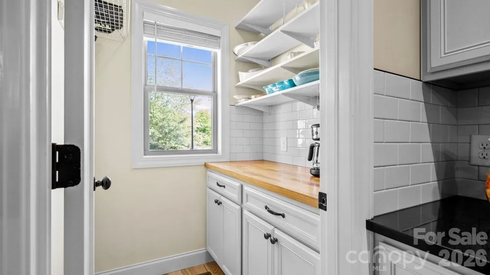 39 Tudor Way Black Mountain, NC 28711