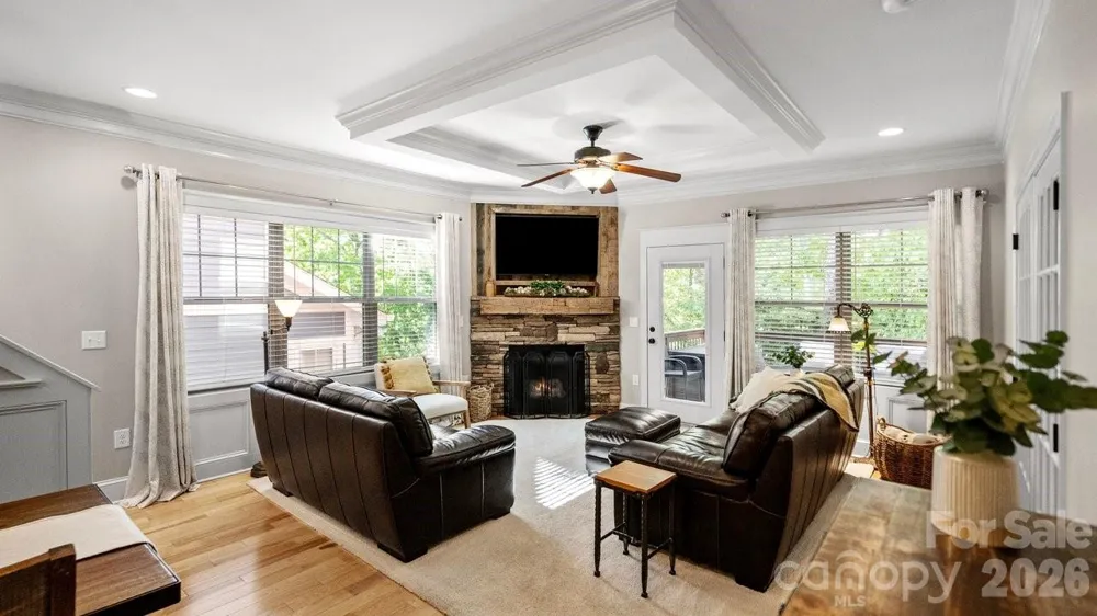 39 Tudor Way Black Mountain, NC 28711