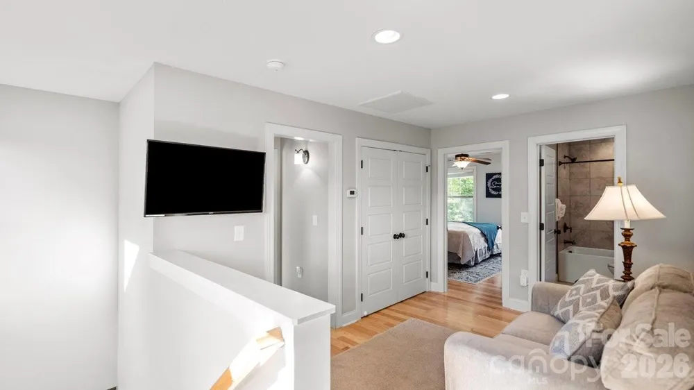 39 Tudor Way Black Mountain, NC 28711