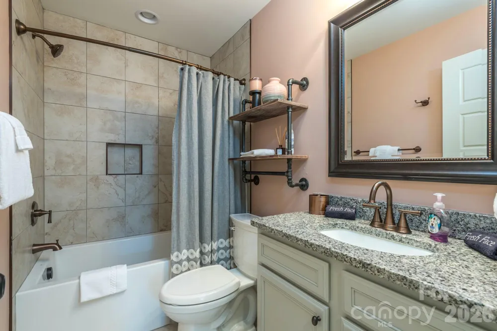 39 Tudor Way Black Mountain, NC 28711