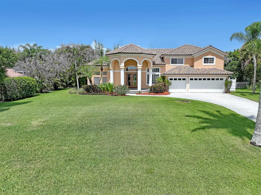 559 SW Squire Johns Lane Palm City, FL 34990