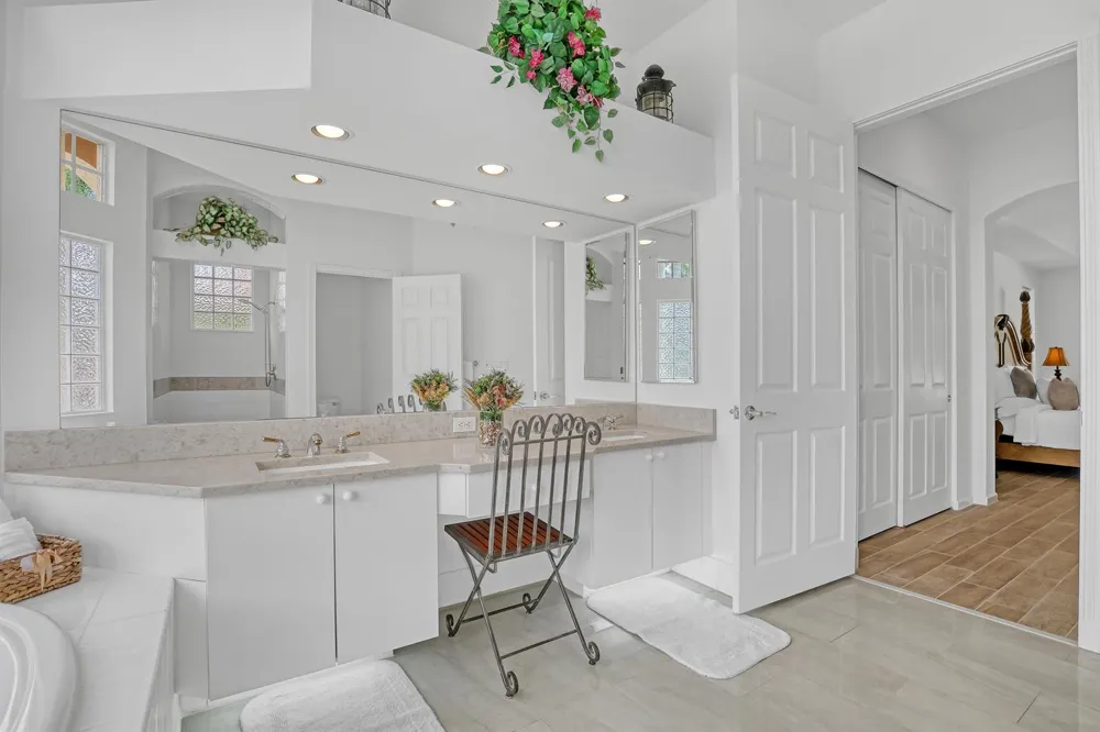 559 SW Squire Johns Lane Palm City, FL 34990