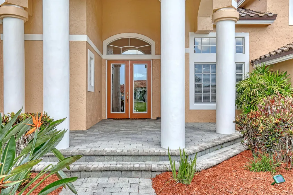 559 SW Squire Johns Lane Palm City, FL 34990