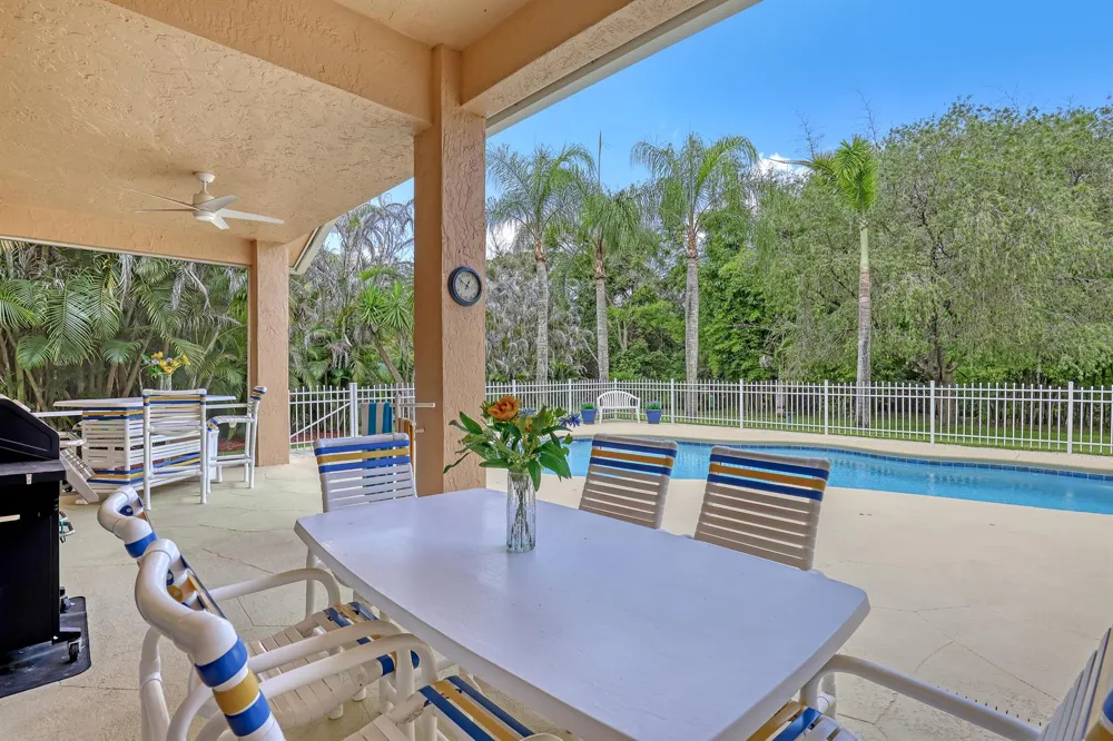559 SW Squire Johns Lane Palm City, FL 34990
