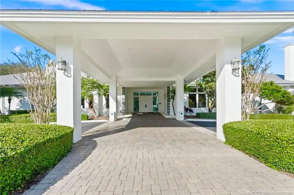 559 SW Squire Johns Lane Palm City, FL 34990