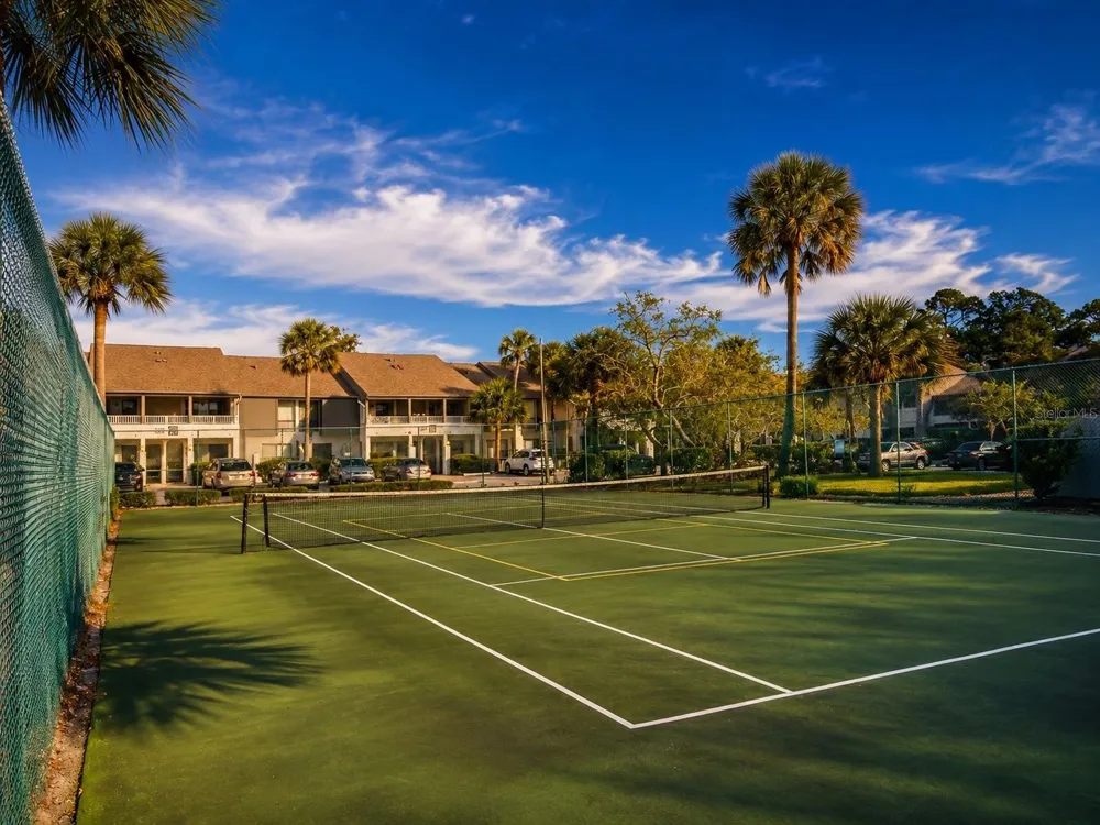 2117 LAKEWOOD CLUB DRIVE S #7-N St Petersburg, FL 33712