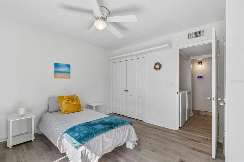 2117 LAKEWOOD CLUB DRIVE S #7-N St Petersburg, FL 33712
