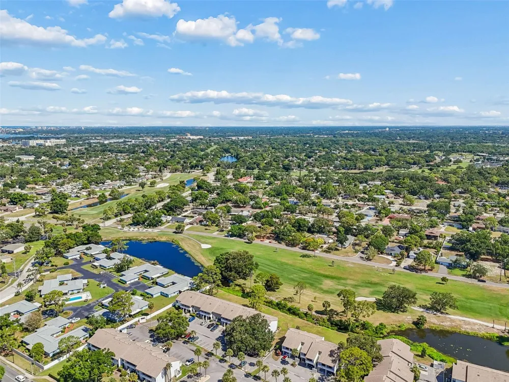 2117 LAKEWOOD CLUB DRIVE S #7-N St Petersburg, FL 33712