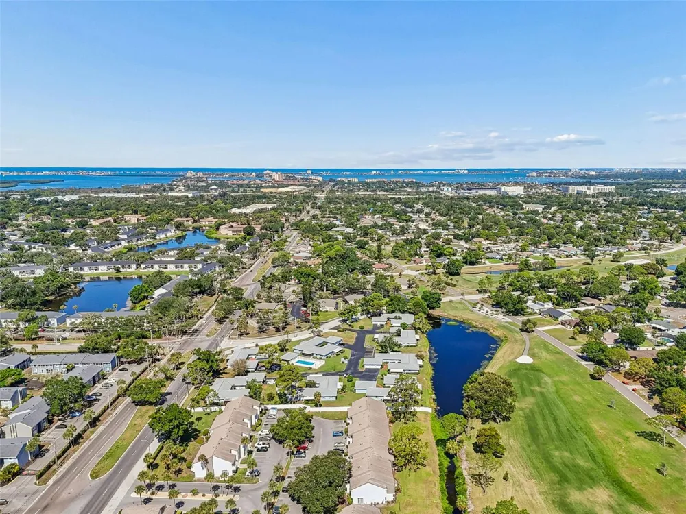 2117 LAKEWOOD CLUB DRIVE S #7-N St Petersburg, FL 33712