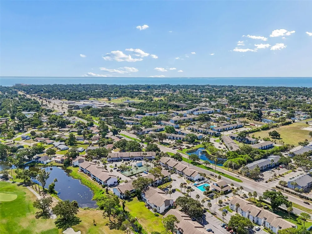 2117 LAKEWOOD CLUB DRIVE S #7-N St Petersburg, FL 33712