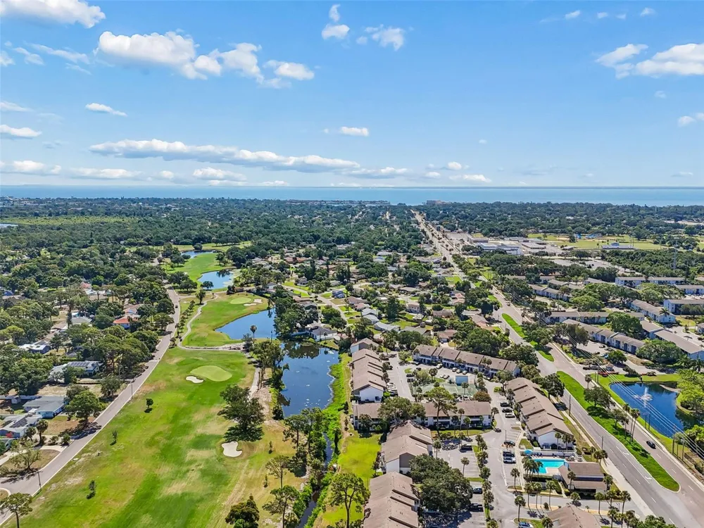 2117 LAKEWOOD CLUB DRIVE S #7-N St Petersburg, FL 33712