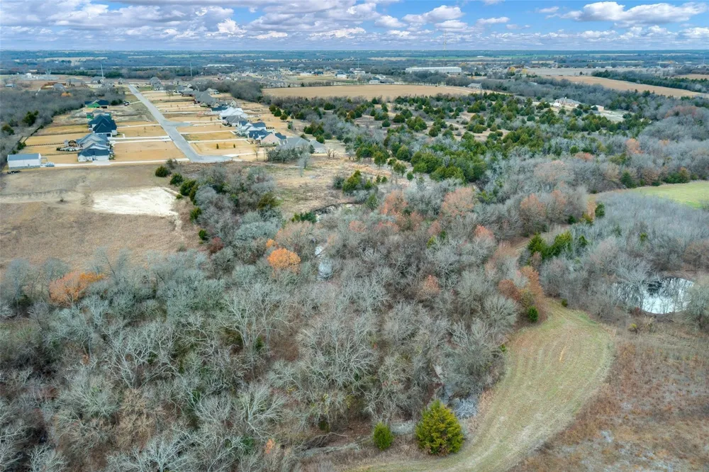 256 Blackthorn Drive Van Alstyne, TX 75495