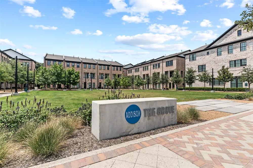 14999 Oak Street Addison, TX 75001