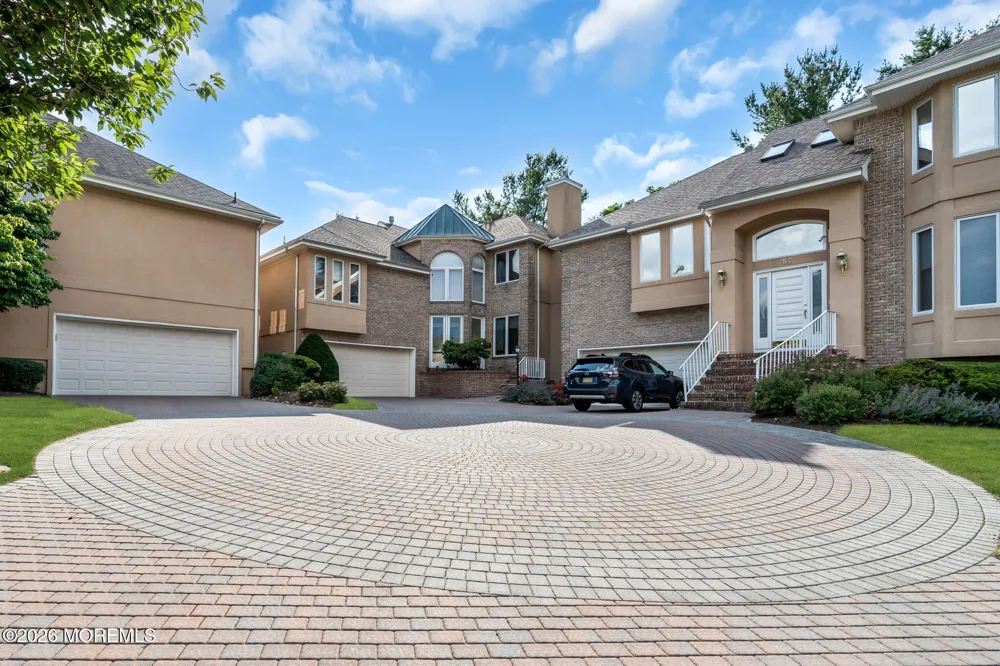 56 Tamarac Court Holmdel, NJ 07733