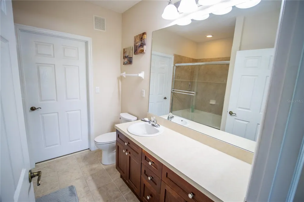 8180 BOAT HOOK LOOP #102 Windermere, FL 34786