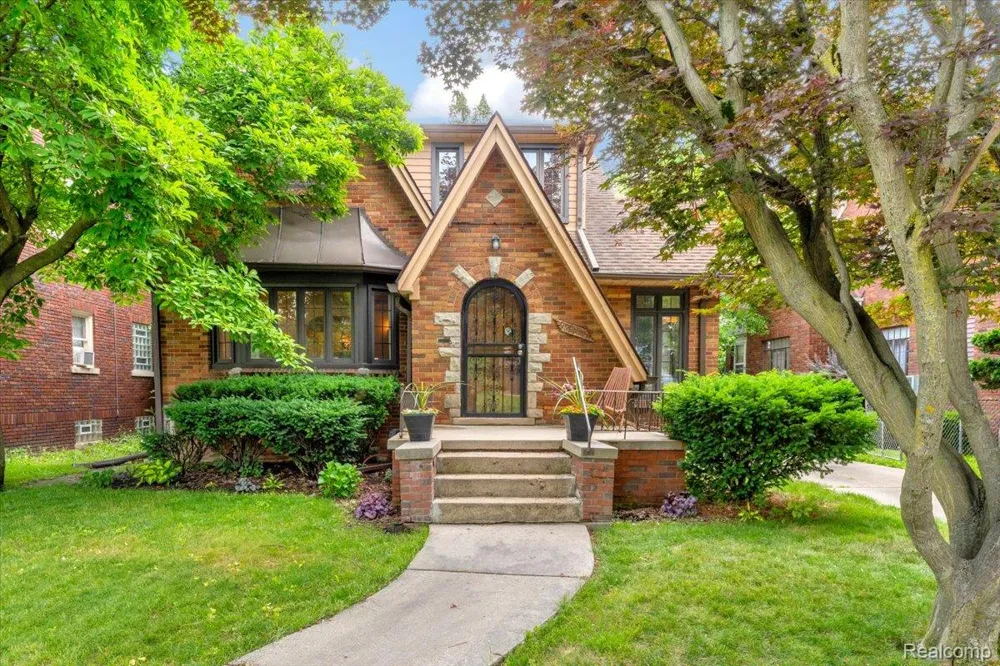 18415 Lancashire Street Detroit City, MI 48223