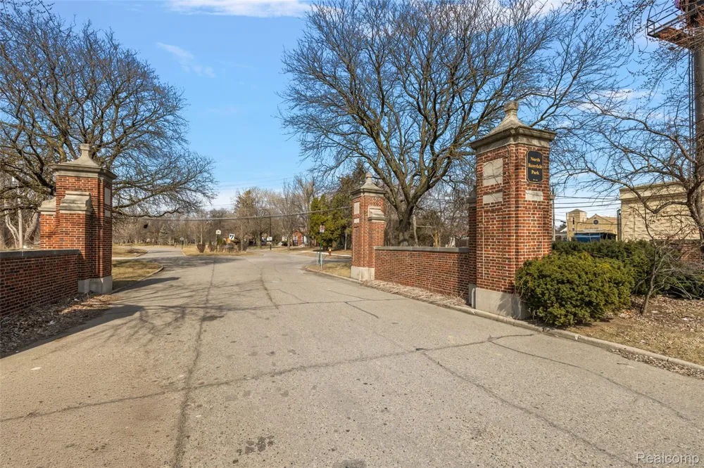 18415 Lancashire Street Detroit City, MI 48223