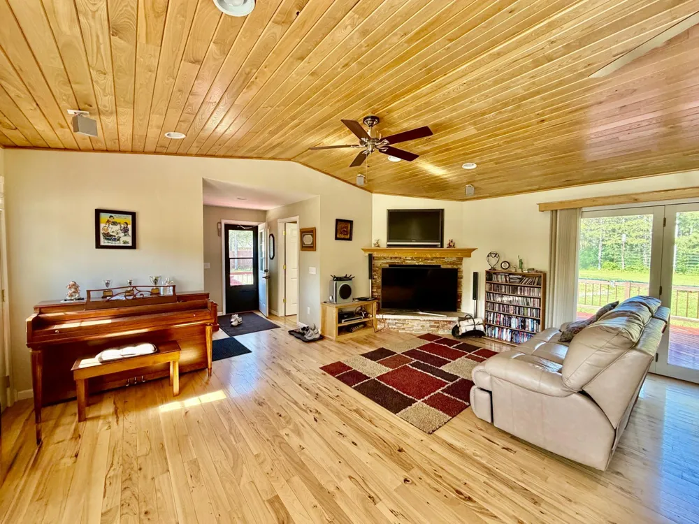 35103 570th Avenue Warroad, MN 56763