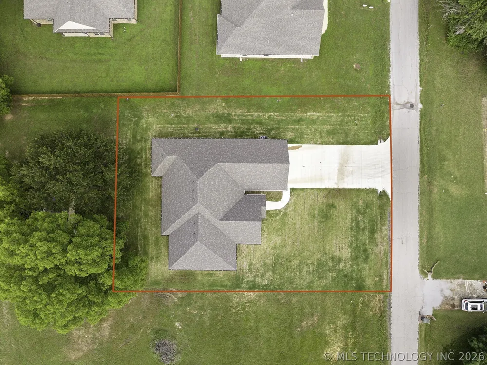 40 Whipperwill Street Lone Grove, OK 73443