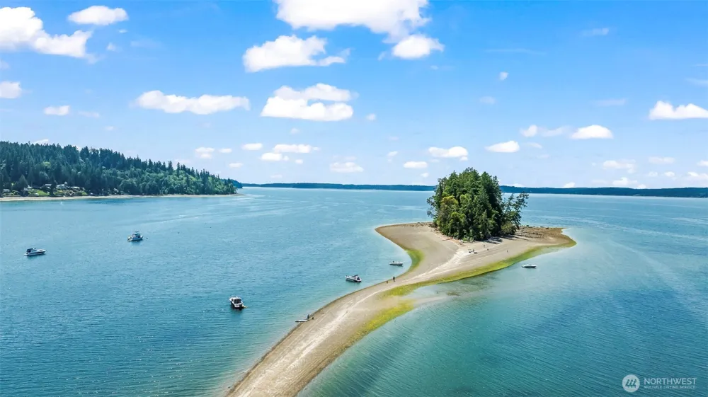 54 Raft Island Drive NW Gig Harbor, WA 98335