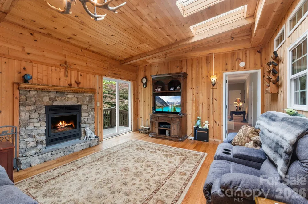115 Barton Road Brevard, NC 28712