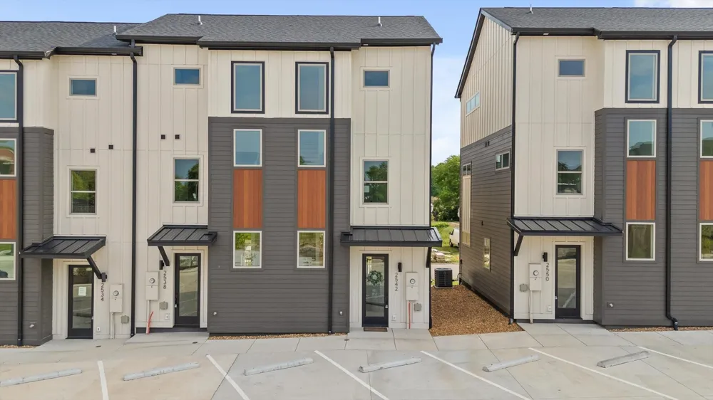 2550 E 18th Street Chattanooga, TN 37404