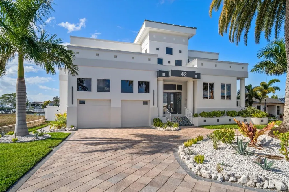 42 MIDWAY ISLAND Clearwater Beach, FL 33767