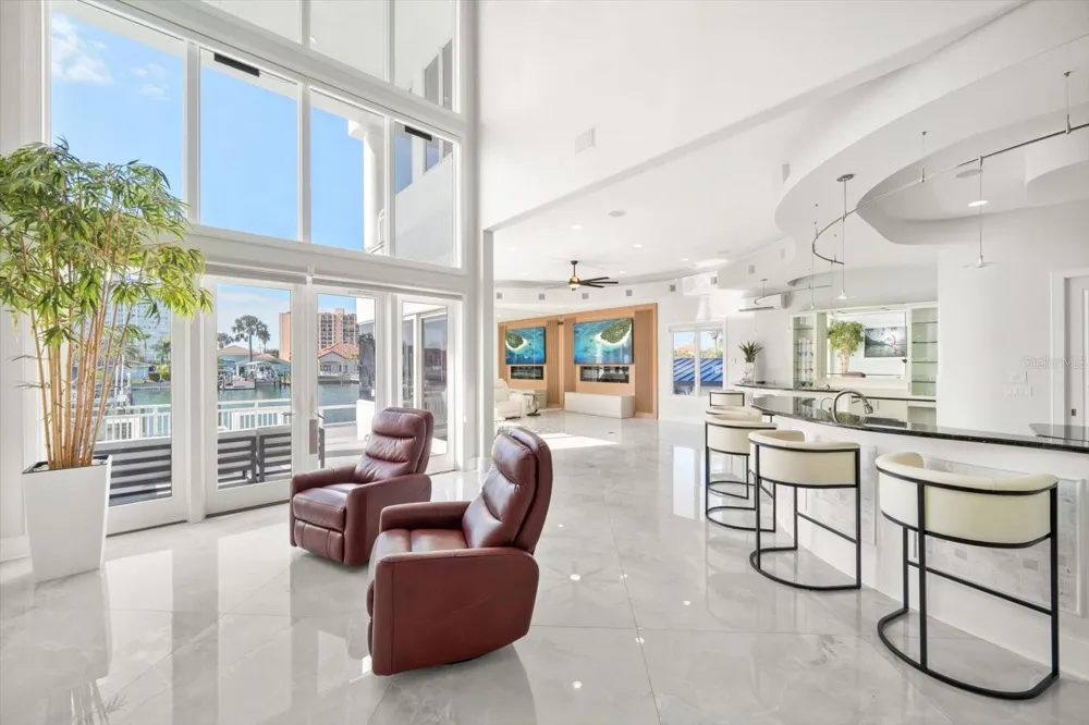 42 MIDWAY ISLAND Clearwater Beach, FL 33767