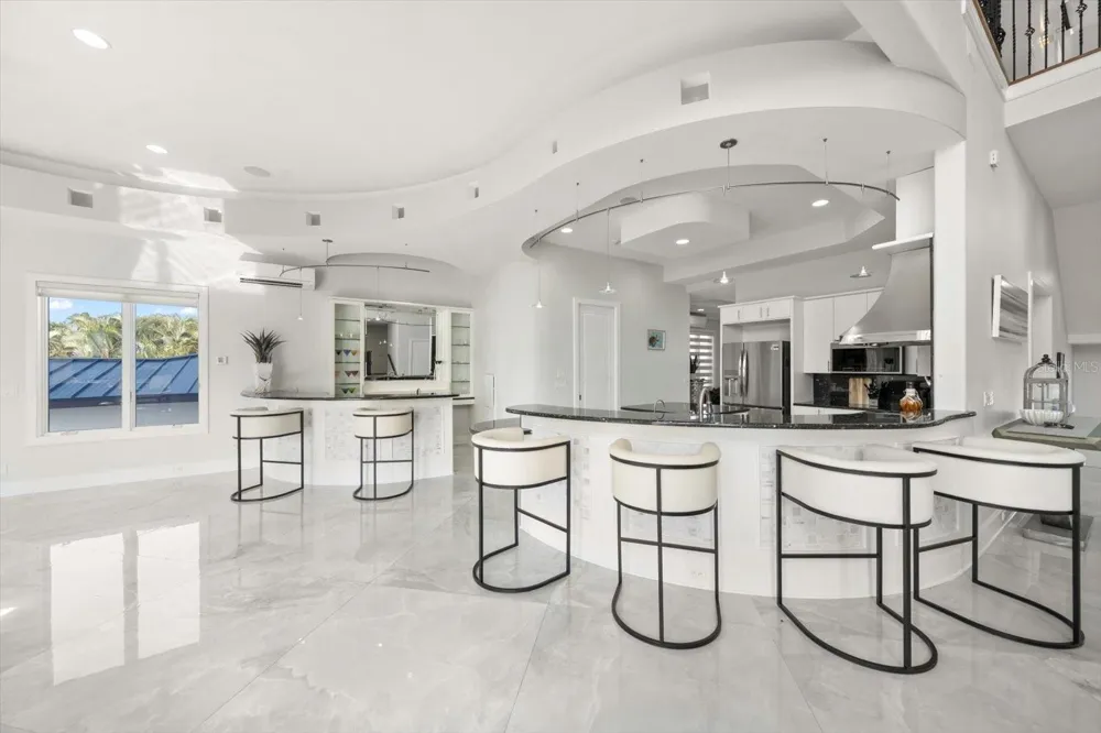 42 MIDWAY ISLAND Clearwater Beach, FL 33767