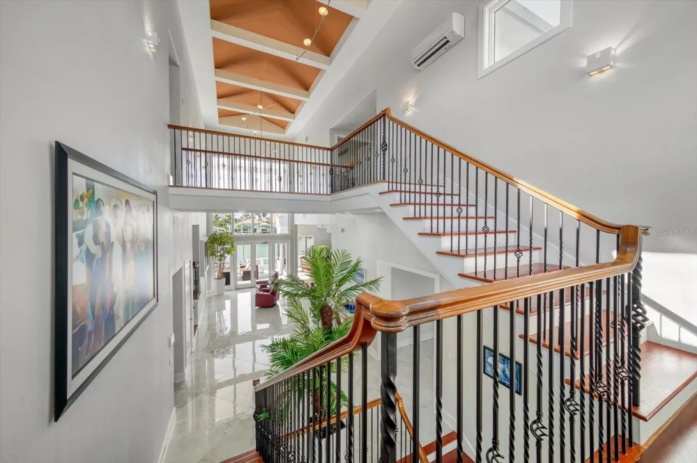 42 MIDWAY ISLAND Clearwater Beach, FL 33767