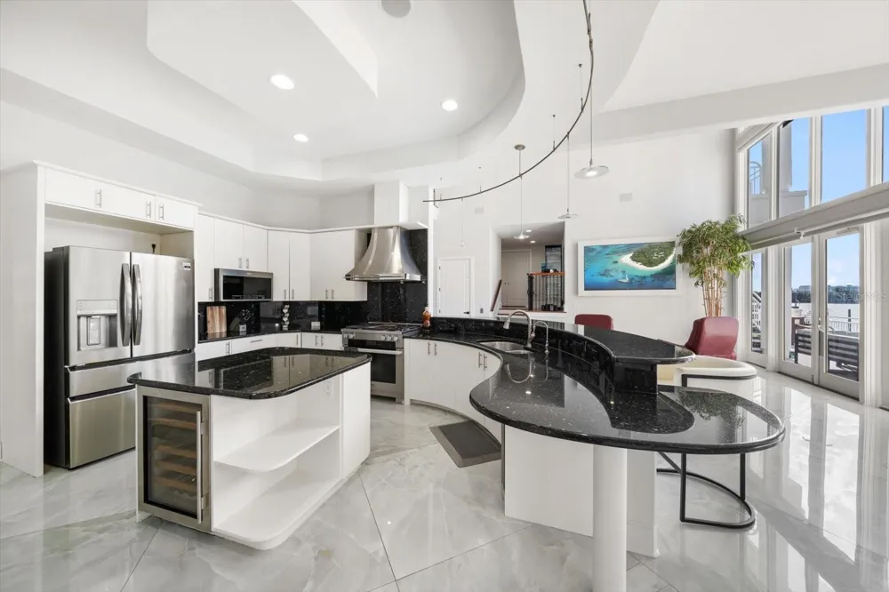 42 MIDWAY ISLAND Clearwater Beach, FL 33767