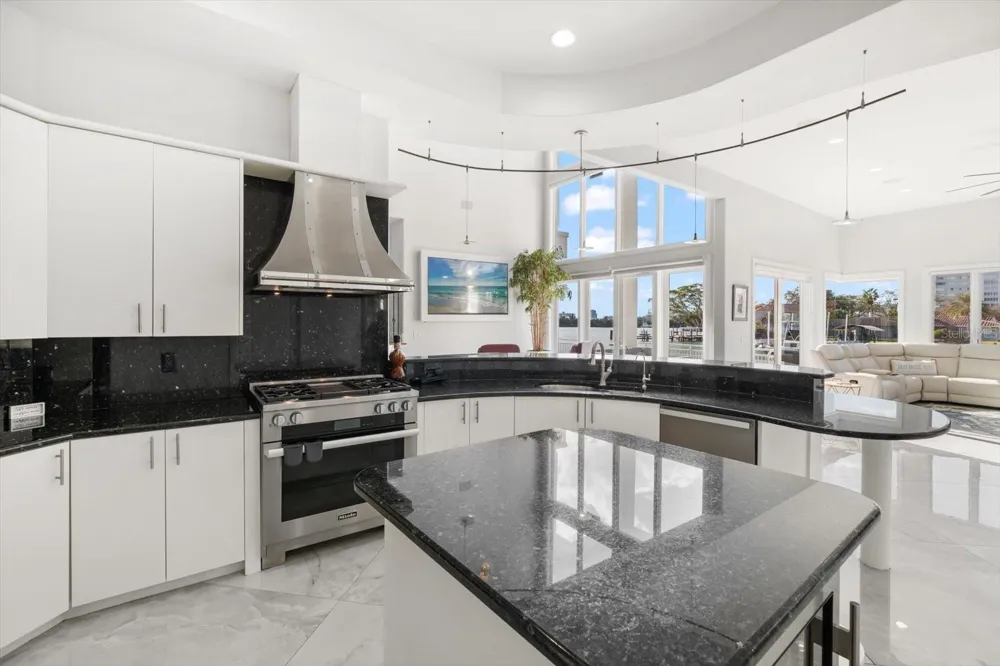 42 MIDWAY ISLAND Clearwater Beach, FL 33767