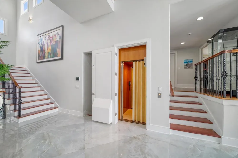 42 MIDWAY ISLAND Clearwater Beach, FL 33767