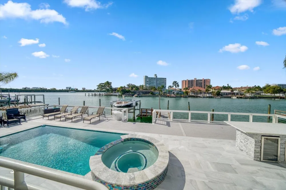 42 MIDWAY ISLAND Clearwater Beach, FL 33767