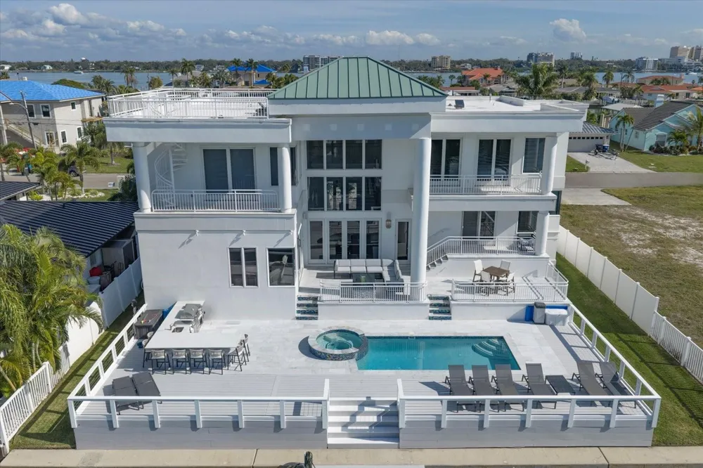 42 MIDWAY ISLAND Clearwater Beach, FL 33767