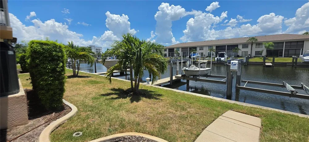 222 LEWIS CIRCLE #142 Punta Gorda, FL 33950