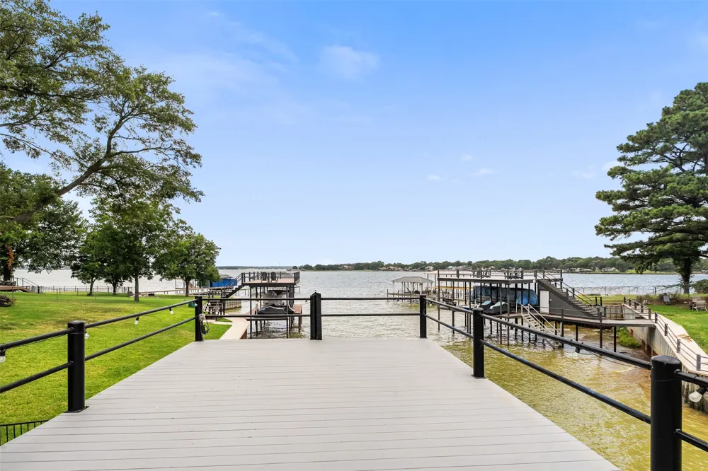255 Autumn wood Trail Gun Barrel City, TX 75156