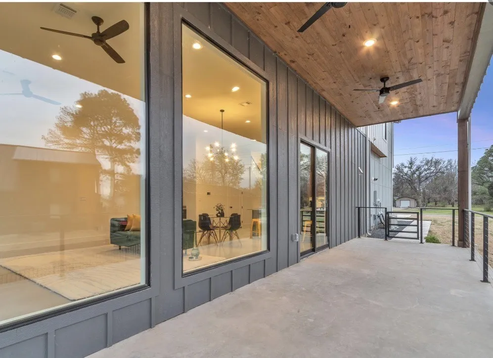 255 Autumn wood Trail Gun Barrel City, TX 75156