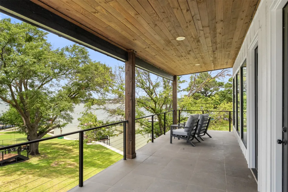255 Autumn wood Trail Gun Barrel City, TX 75156