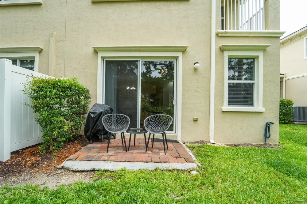 6128 SE Portofino Circle #104 Hobe Sound, FL 33455