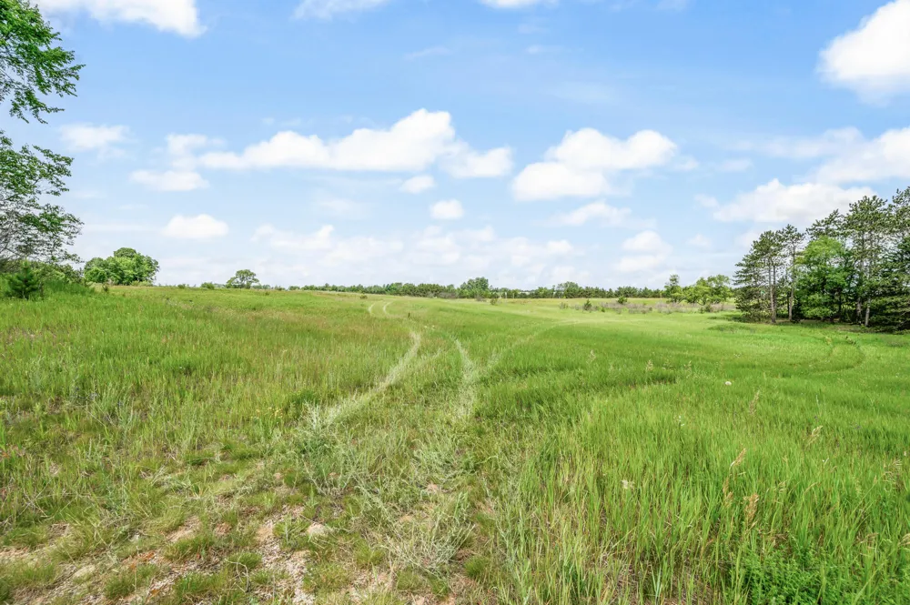 13751 Mackinaw Trail Leroy, MI 49655
