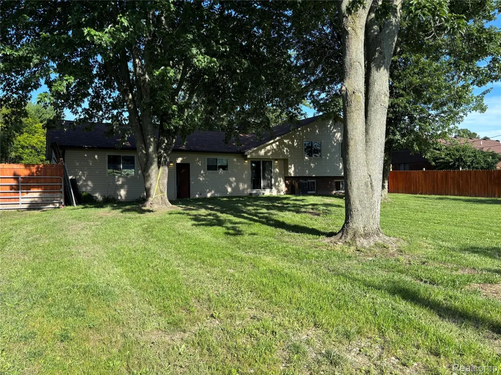 46365 Community Center Drive Chesterfield Township, MI 48047