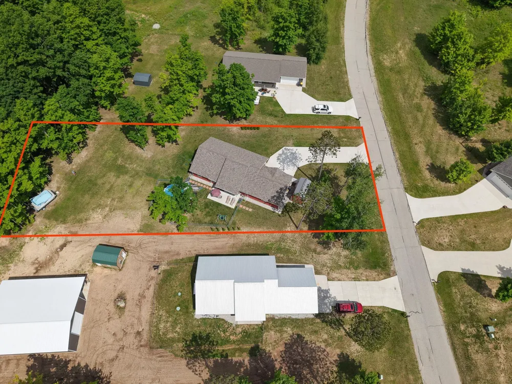 288 Cayo Drive Hanover Township, MI 49620